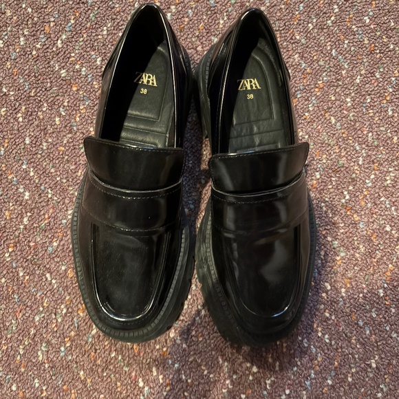 Zara Shoes - ZARA Lug Sole Loafer